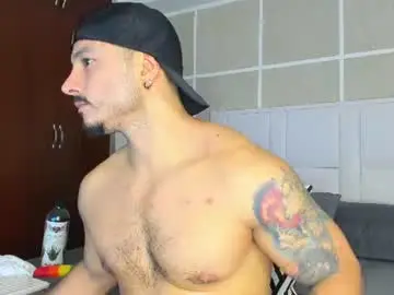 Chaturbate Sex Cam of isaacs11