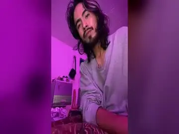 Chaturbate Best live sex cam show of derek_smoke