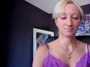 Chaturbate Free Live Porn of natalie_bitton