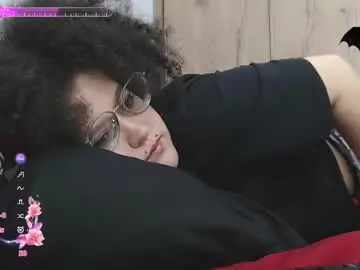 Chaturbate Adult Video Chat of ninfa_doll