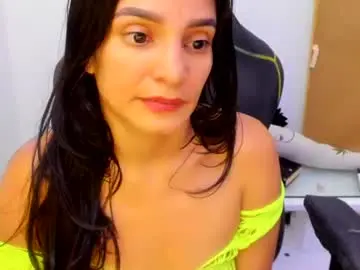 Chaturbate Nude Webcam of katiuska_doll_squirt