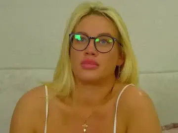 Chaturbate Adult Video Chat of marianeumann