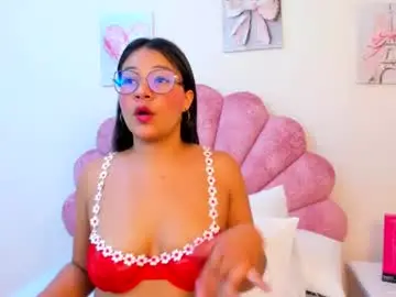 Chaturbate Live Sex Cam of mila_adamss