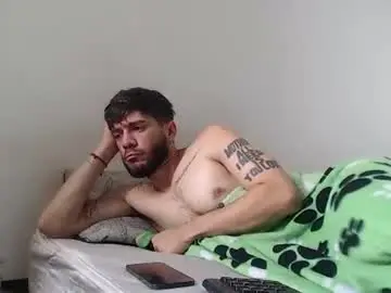 Chaturbate Live Sex Cam of angel_damons_