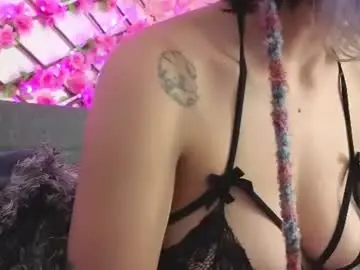 Chaturbate Live Sex Cam of aria_silk