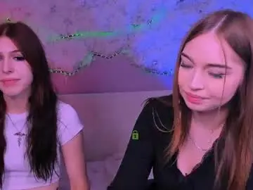 Chaturbate Live Sex Cam of karinaaaaxxx