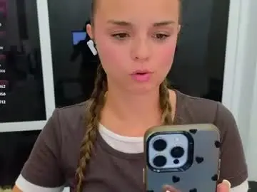 Chaturbate Live Sex Cam of misss_viki