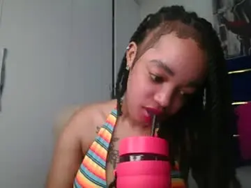 Chaturbate Adult Video Chat of sexymel022