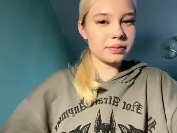Chaturbate Live Sex Cam of jamilashoaf