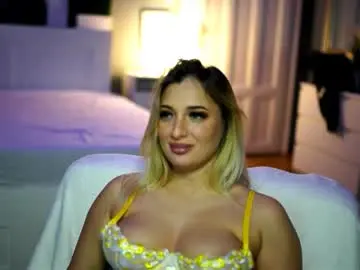 Chaturbate Watch Live Sex Cams of amira_velvet