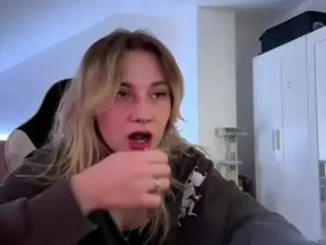 Chaturbate Nude Webcam of jeraldinebounds