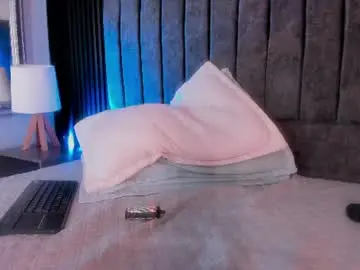 Chaturbate Watch Live Sex Cams of lia_cherry_7