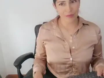 Chaturbate Sex Cam of luna_lgomez