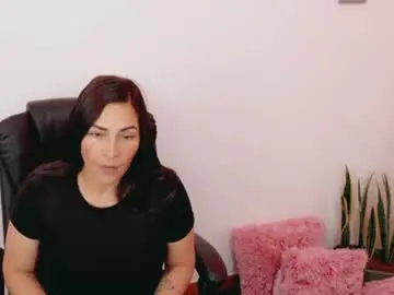 Chaturbate Nude Webcam of luna_lgomez