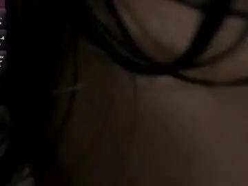 Chaturbate Free Porn Cam of mialaurence_
