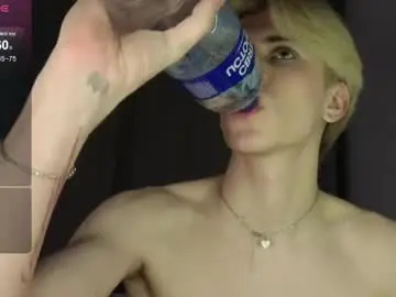 Chaturbate Adult Webcams of oliver_star_boy