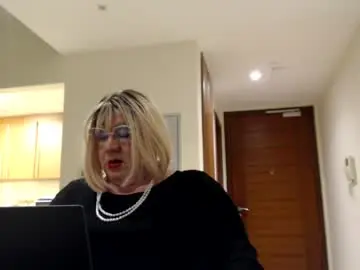 Chaturbate Live Sex Cam of suzannebanci