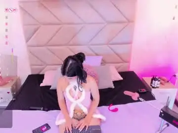 Chaturbate Free Porn Cam of lucienneferrer