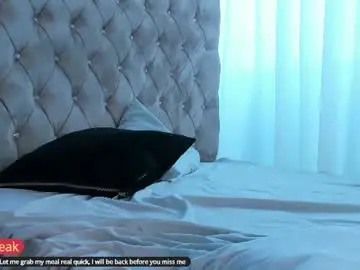 Chaturbate Live Sex Cam of maddyluxe