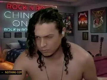 Chaturbate Live Sex Cam of chinoroz