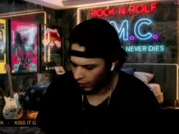 Chaturbate Free Porn Cam of chinoroz