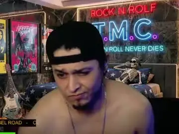 Chaturbate Live Sex Cam of chinoroz