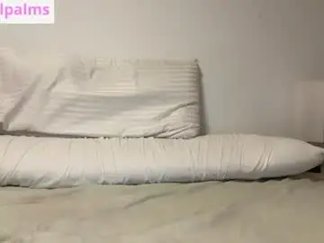 Chaturbate Watch Live Sex Cams of kikibae2