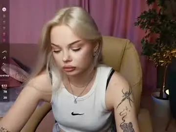 Chaturbate Live Porn of leslie_caronn