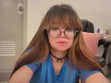 Chaturbate Live Sex Cam of pinkyrosexx