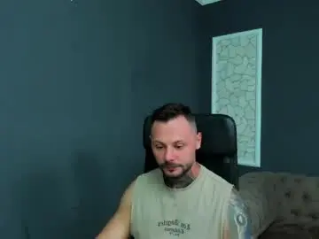 Chaturbate Live Porn of brianhunts