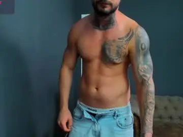 Chaturbate Free Porn Cam of brianhunts