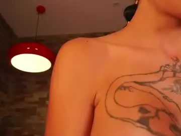 Chaturbate Nude Webcam of erikabee