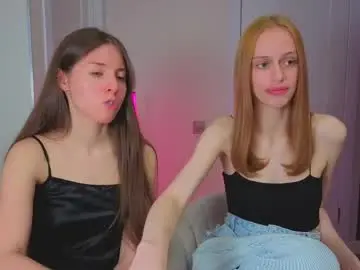 Chaturbate Adult Video Chat of ihavepaws33