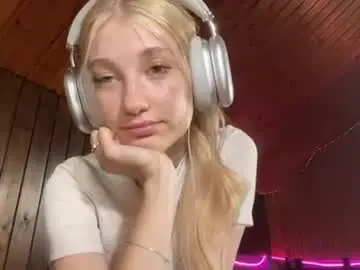 Chaturbate Watch Live Sex Cams of janicesivertsen