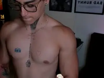 Chaturbate Sex Chat of simon_cortes