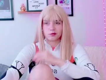 Chaturbate Nude Webcam of emily_lindey_