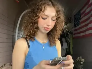 Chaturbate Live Sex Cam of kaleighbourek