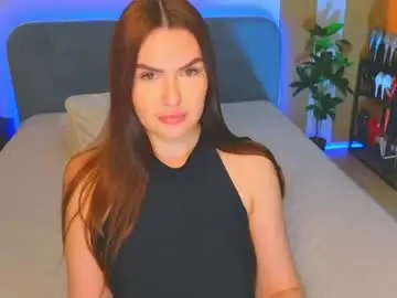 Chaturbate Live Sex Cam of kira_sexxx