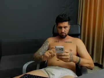 Chaturbate Sex Cam of loganstroud