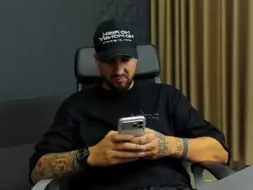 Chaturbate Adult Video Chat of loganstroud