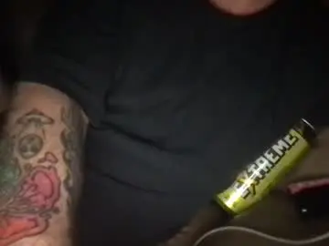 Chaturbate Live Sex Cam of daddycums140