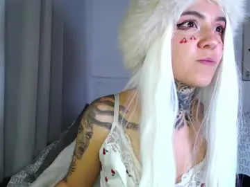 Chaturbate Live Sex Cam of lunai_gh
