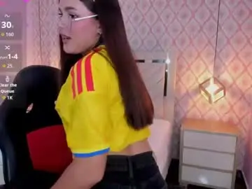 Chaturbate Live Sex Cam of clara_ward