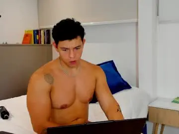 Chaturbate Live Sex Cam of adrian_del_mar