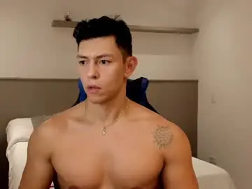 Chaturbate Nude Webcam of adrian_del_mar
