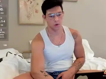 Chaturbate Live Sex Cam of adrian_del_mar