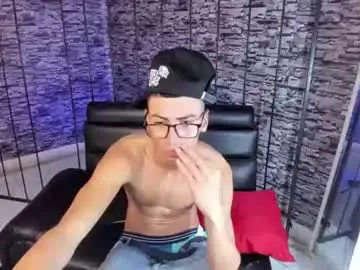 Chaturbate Adult Webcam of torn_boy