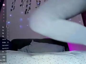 Chaturbate Live Sex Cam of adelinaconte1
