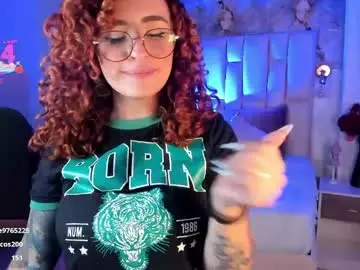 Chaturbate Live Porn of catalehia_moonlightt