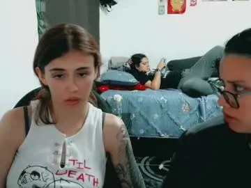 Chaturbate Adult Video Chat of dani_jocelyn